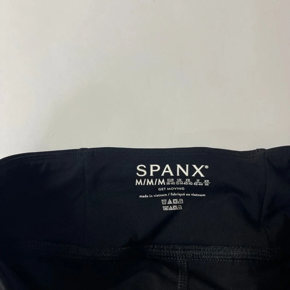 Spanx Skort Womens M Black Get Moving Athletic Tennis Golf Pickleball Gym NEW